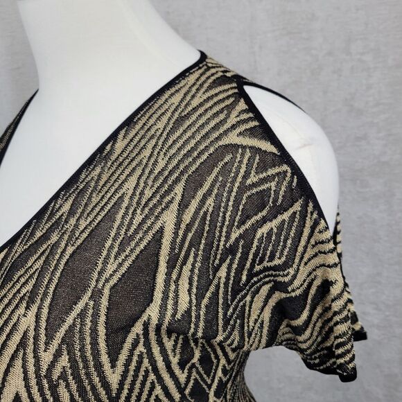 Lauren Ralph Lauren Gold and Black Knit Vneck Cold Shoulder Short Sleeve Top - Picture 3 of 9